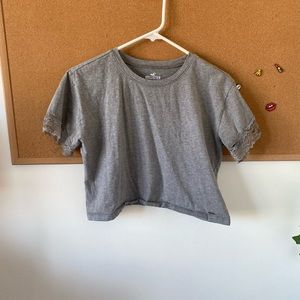 Cropped Gray T-Shirt with Lace on the Sleeves